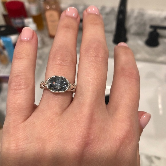 2.7 Carat 8x10 oval cut gray Moissanite VVS1 eastwest filigree setting 925silver - Picture 9 of 9